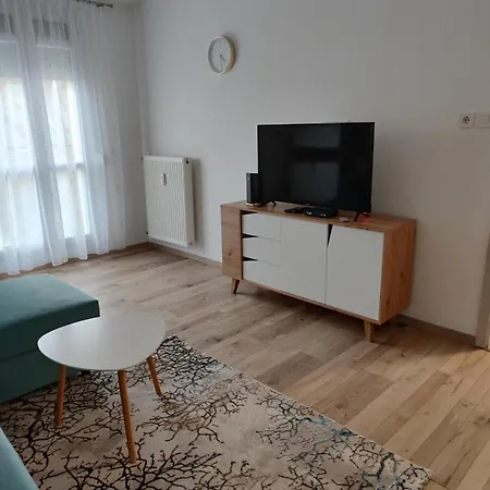 Apartment Shine