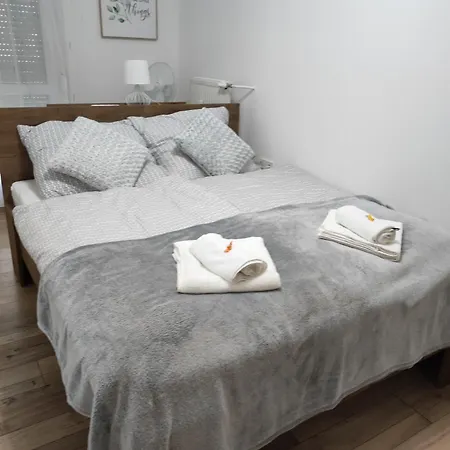 Shine Apartman Pécs